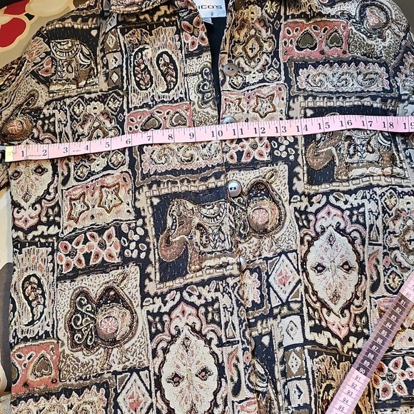 Chico's - Picture 15 of 16